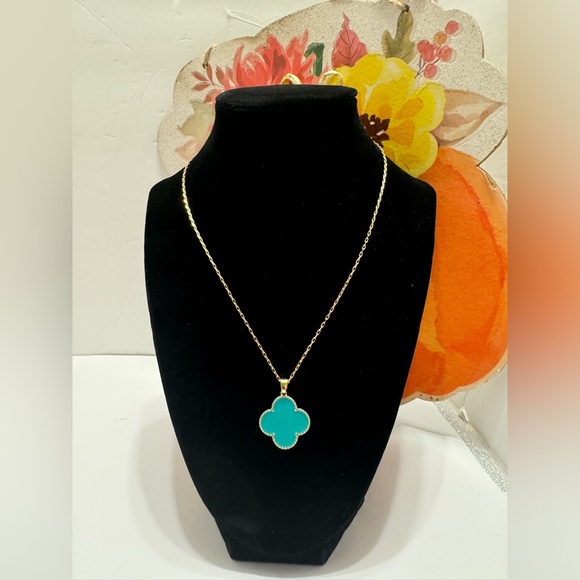 BLUE CLOVER Golden girls statement Necklace, Minimalist Golden Hypoallergenic… - Picture 7 of 13